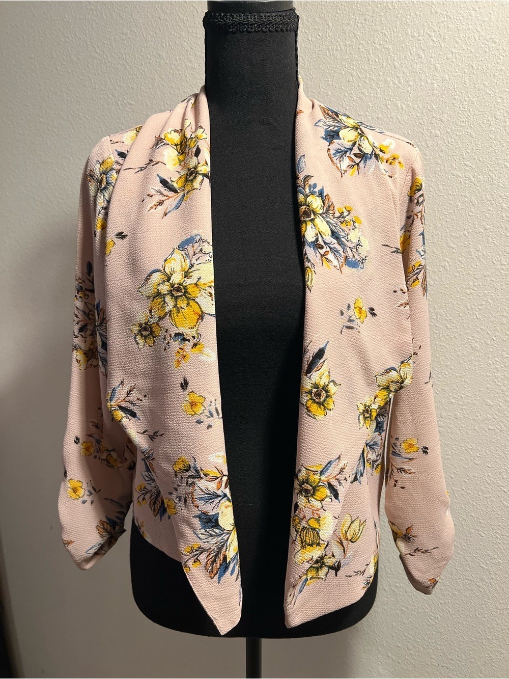 Iris Los Angeles Blush Pink Floral Open Front Drape Jacket Size L Lightweight